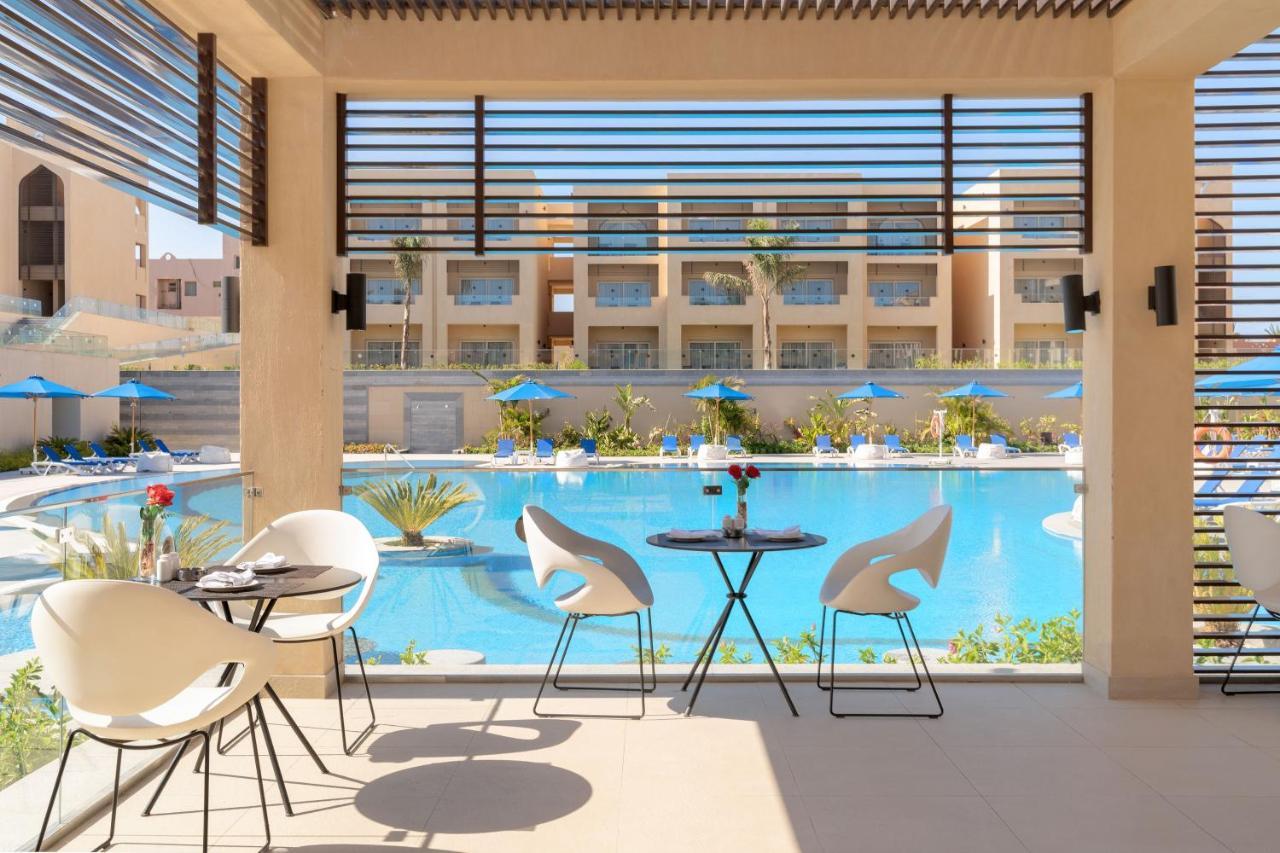 Cleopatra Luxury Resort Sharm - Adults Only 16 Years Plus Exterior photo The swimming pool at the hotel